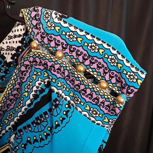 New York & Comp Dress - Picture 3 of 5